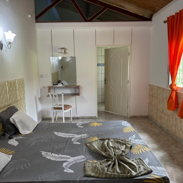 Une des quatre chambres composant la villa