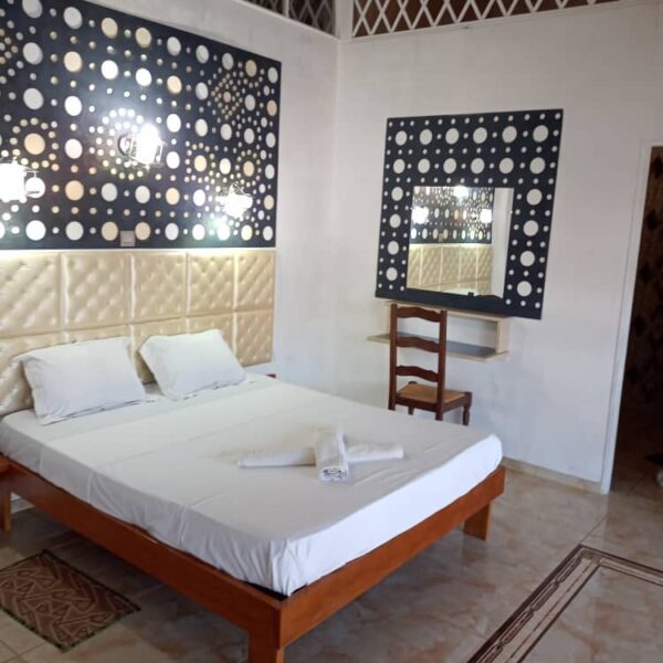 Une des quatre chambres composant la villa